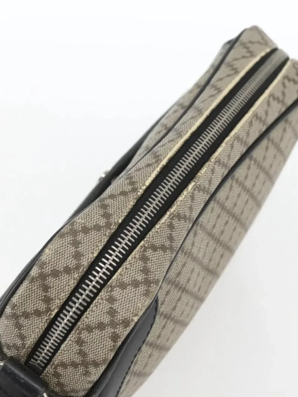 GUCCI Diamante Clutch Bag PVC Leather Beige - Picture 6 of 16